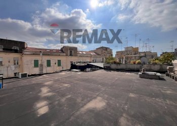 Edificio all\'aperto - Quadrilocale Vico Lungo Sant'Antonio Abate
 
13, Napoli - foto 23