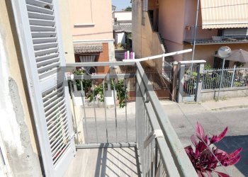 Balcone - Casa semi indipendente via pier delle vigne
 
2, Linarolo - foto 19