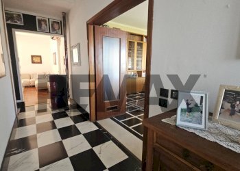 Hall / corridoio - Villa Via Dante Aligheri
 
91, Broni - foto 8