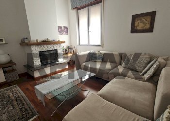 Soggiorno - Villa Via Dante Aligheri
 
91, Broni - foto 11