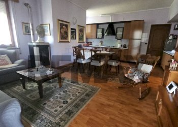 Sala da pranzo - Villa Via Dante Aligheri
 
91, Broni - foto 38