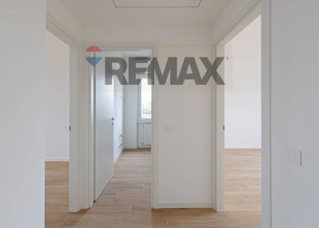 Hall / corridoio - Three-room apartment VIA RIMEMBRANZE
 
5, Vedano al Lambro - photo 31