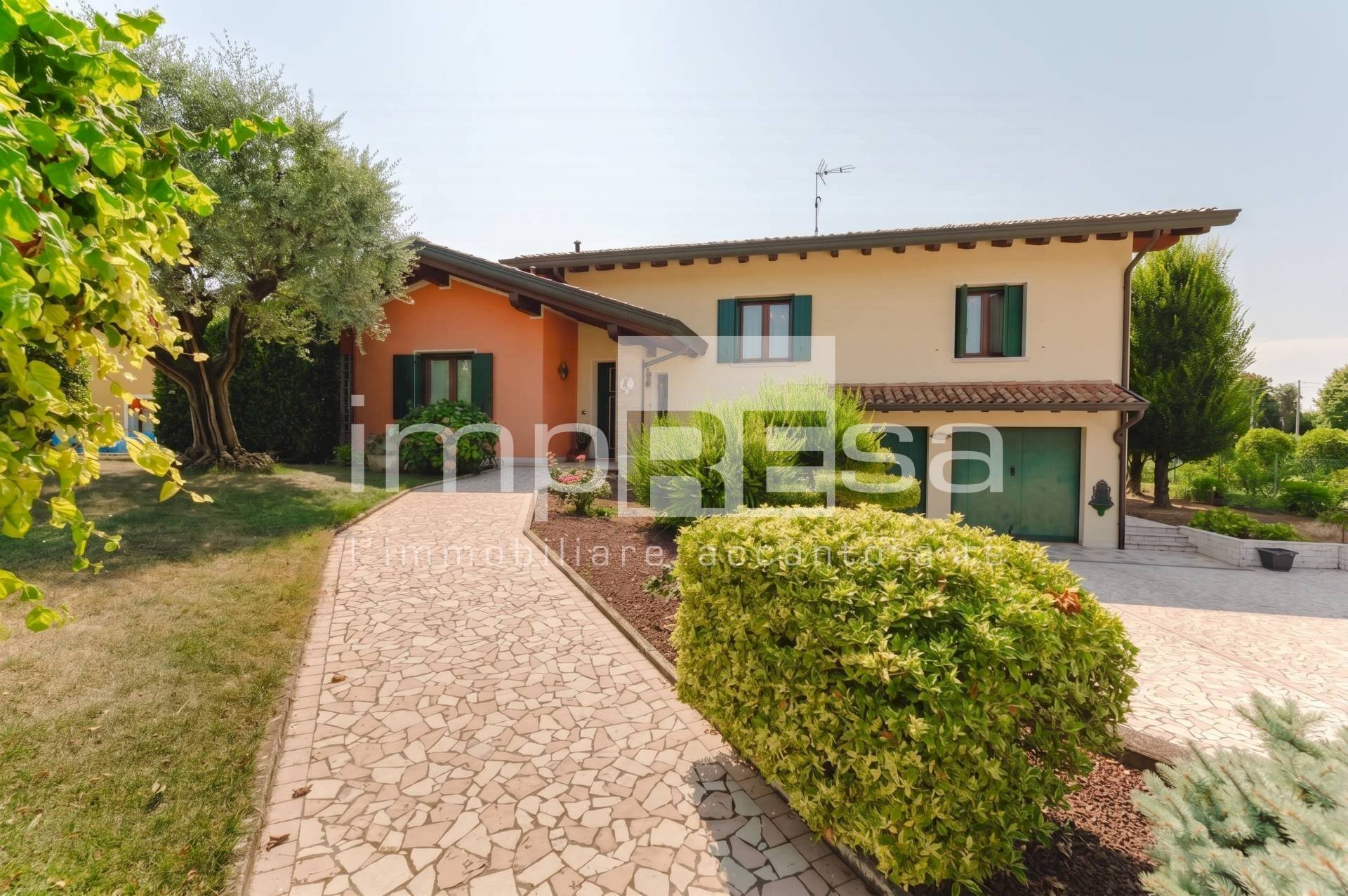 Foto 1 - Villa Via Degli Ontani
 
4, Brugnera - foto 1