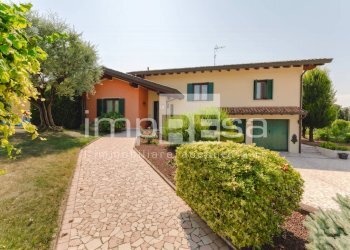 Foto 1 - Villa Via Degli Ontani
 
4, Brugnera - foto 1