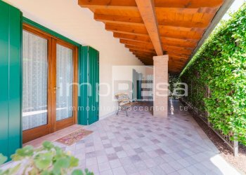 Foto 4 - Villa Via Degli Ontani
 
4, Brugnera - foto 4