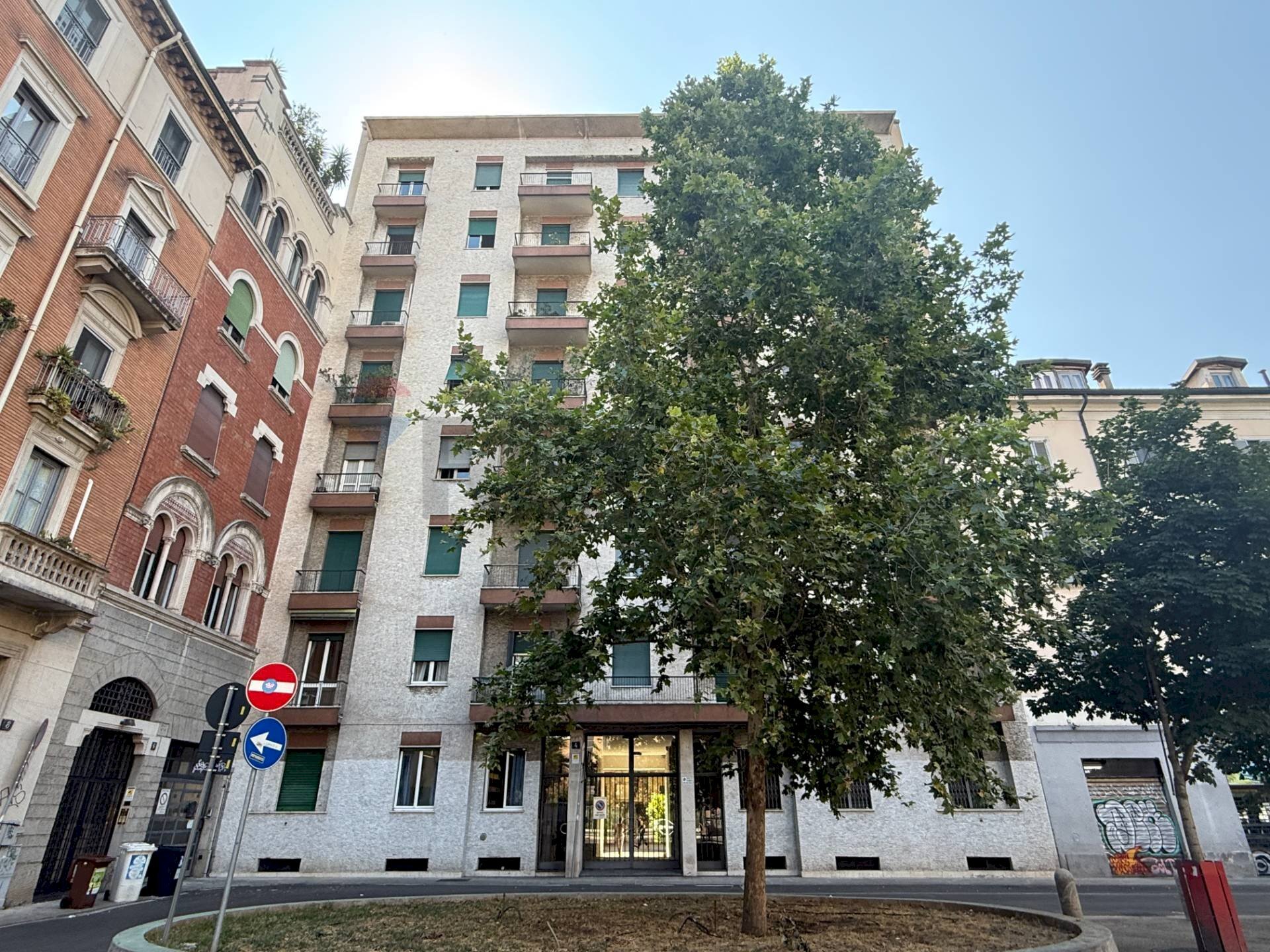 Edificio all\'aperto - Bilocale Piazza Sant'agostino
4, Milano - foto 2