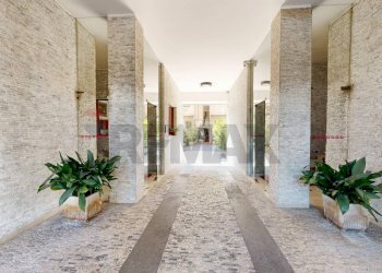 Ricezione / Lobby - Bilocale Piazza Sant'agostino
 
4, Milano - foto 5
