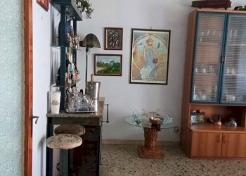 Foto 24 - Trilocale Via Giuseppe Crispi
 
58, Palermo - foto 24