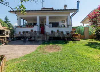 Casa all\'aperto - Casa semi indipendente via ventiquattresima strada
 
21/a, Labico - foto 1