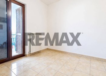 Stanza vuota - Casa semi indipendente via ventiquattresima strada
 
21/a, Labico - foto 15