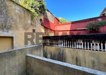 Edificio all\'aperto - Appartamento Via del Serbatoio allo Scudillo
 
18/19/20, Napoli - foto 4