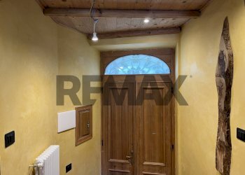 Hall / corridoio - Casa indipendente Via Piazza Plebiscito
51, Civitella Alfedena - foto 32