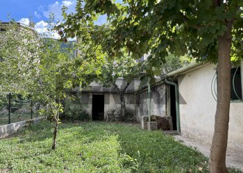 Giardino - Casa indipendente Via Piazza Plebiscito
51, Civitella Alfedena - foto 48