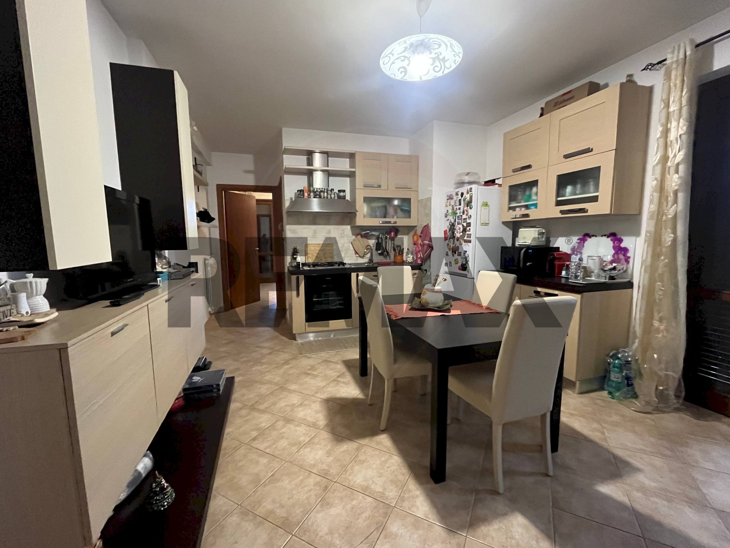 Sala da pranzo - Bilocale Via Palmiro Togliatti
27, Fiano Romano - foto 2