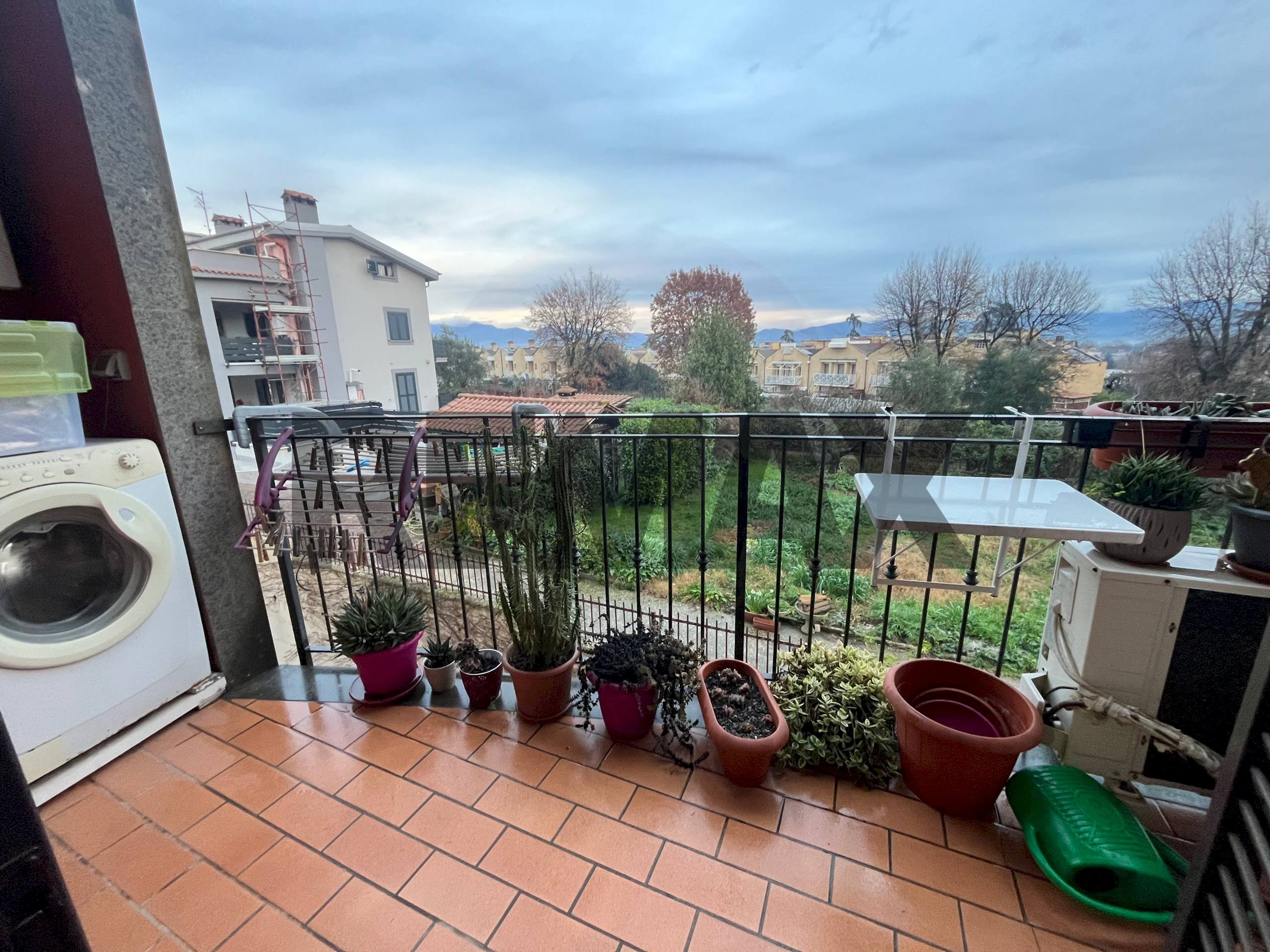 Balcone - Bilocale Via Palmiro Togliatti
 
27, Fiano Romano - foto 1