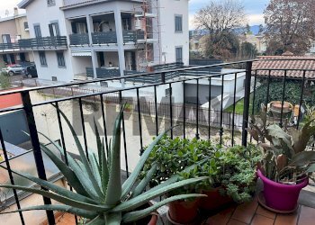 Balcone - Bilocale Via Palmiro Togliatti
 
27, Fiano Romano - foto 7