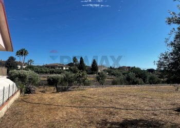 Vista delle montagne - Villa via pietre nere cava ispica
 
41, Modica - foto 20
