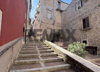 Edificio all\'aperto - Casa semi indipendente via Santa Cristina
 
15, Campobasso - foto 45