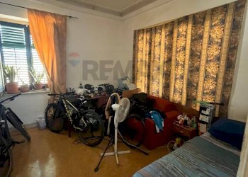 Camera / camera da letto - Quadrilocale Via Colomba
 
64, Palermo - foto 1