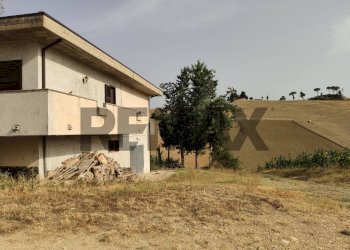 Casa all\'aperto - Appartamento contrada Cordano
 
17, Loreto Aprutino - foto 4