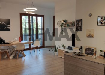 Sala da pranzo - Appartamento contrada Cordano
 
17, Loreto Aprutino - foto 11