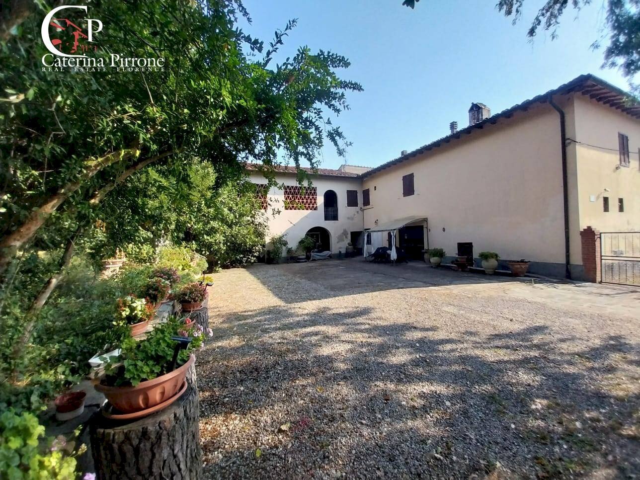 Foto 1 - Rustico via Aretina
 
120, Figline e Incisa Valdarno - foto 1