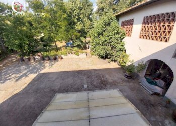 Foto 3 - Rustico via Aretina
 
120, Figline e Incisa Valdarno - foto 3