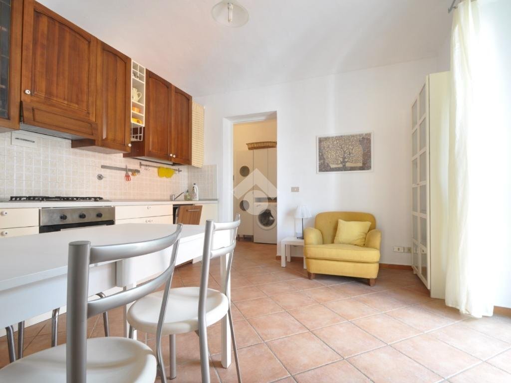 Bilocale Via Benvenuto Cellini, Torino (zona San Salvario) - foto 1