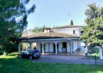 Foto 3 - Villa Via Enrico Fermi
 
12, Padenghe sul Garda - foto 3