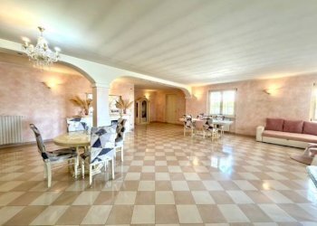 Foto 7 - Villa Via Enrico Fermi
 
12, Padenghe sul Garda - foto 7