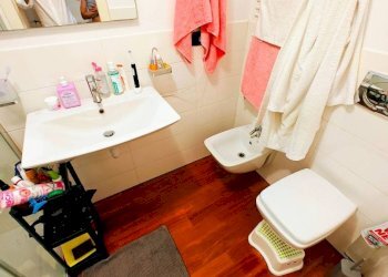 Bagno - Two-room apartment via Matteo Pescatore, 11, Torino (neighborhood Centro) - photo 9