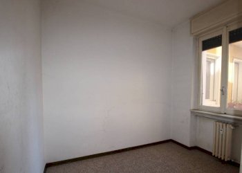 Camera da letto - Trilocale via Dante Alighieri, 14, Varese - foto 24