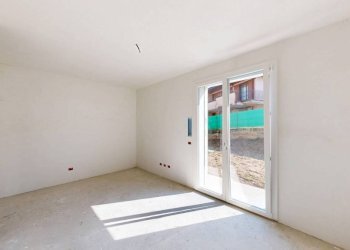 Camera da letto - Trilocale via 25 Aprile, Buguggiate - foto 6