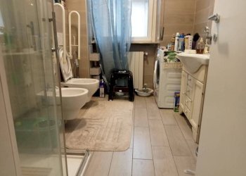 Bagno - Trilocale via Carlo Cane, 10, Gallarate - foto 2