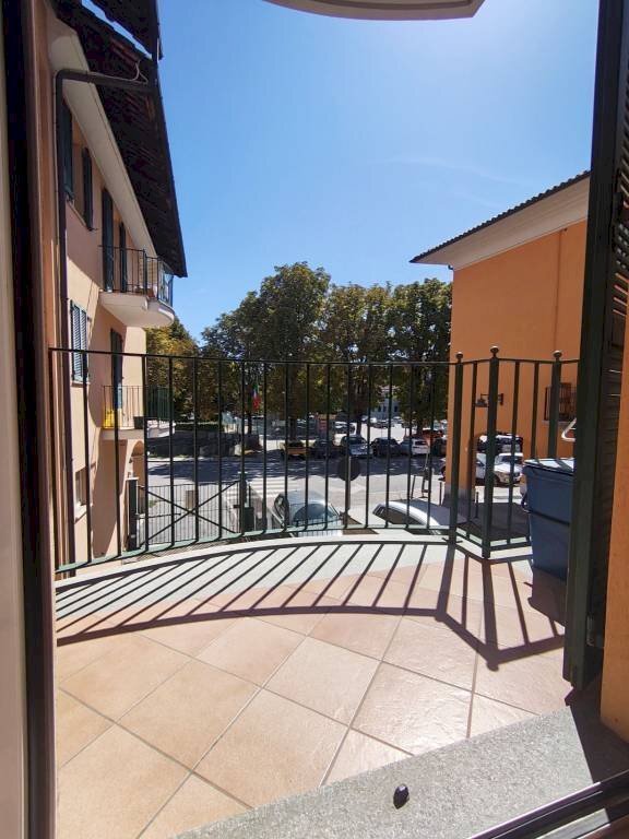 Balcone - Appartamento piazza Romanisio, 32, Fossano - foto 1