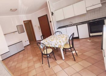 Cucina - One-room apartment piazza Romanisio, 32, Fossano - photo 3