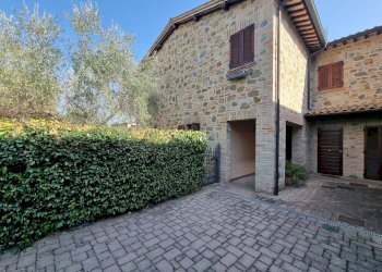 Foto 2 - Trilocale via giovanni pascoli, Deruta - foto 2