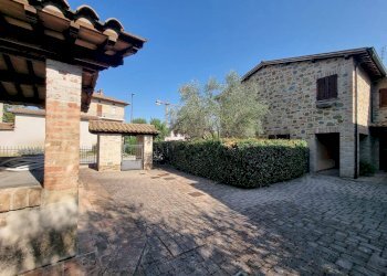 Foto 5 - Trilocale via giovanni pascoli, Deruta - foto 5