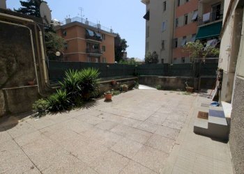 Giardino - Trilocale via Gaspare Murtola, Genova (zona Prà) - foto 27