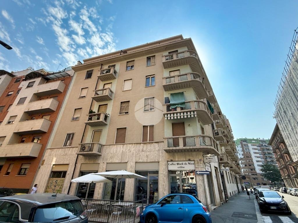 Four-room apartment Via Moretta, Torino (neighborhood Cenisia) - photo 1