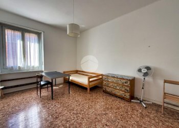 Four-room apartment Via Moretta, Torino (neighborhood Cenisia) - photo 11