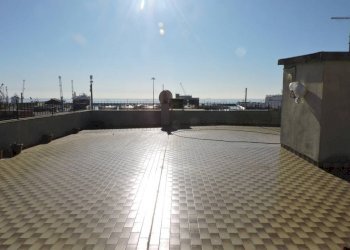 Terrazzo - Appartamento via San Pier d'Arena, 18, Genova (zona Sampierdarena) - foto 1