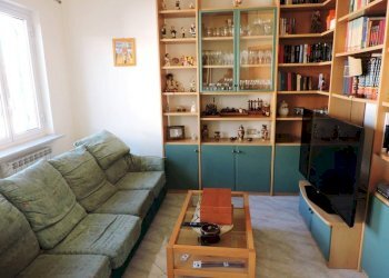 Salone - Appartamento via San Pier d'Arena, 18, Genova (zona Sampierdarena) - foto 11