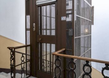 Interno palazzo - Three-room apartment via Galliera, 32, Bologna (neighborhood Marconi) - photo 14