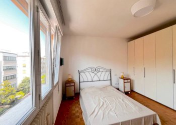 Camera da letto - Bilocale via Adelaide Borghi Mamo, Bologna (zona Colli) - foto 17