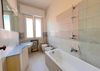 Bagno - Bilocale via Adelaide Borghi Mamo, Bologna (zona Colli) - foto 19