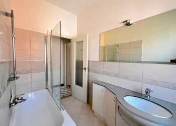 Bagno - Bilocale via Adelaide Borghi Mamo, Bologna (zona Colli) - foto 20