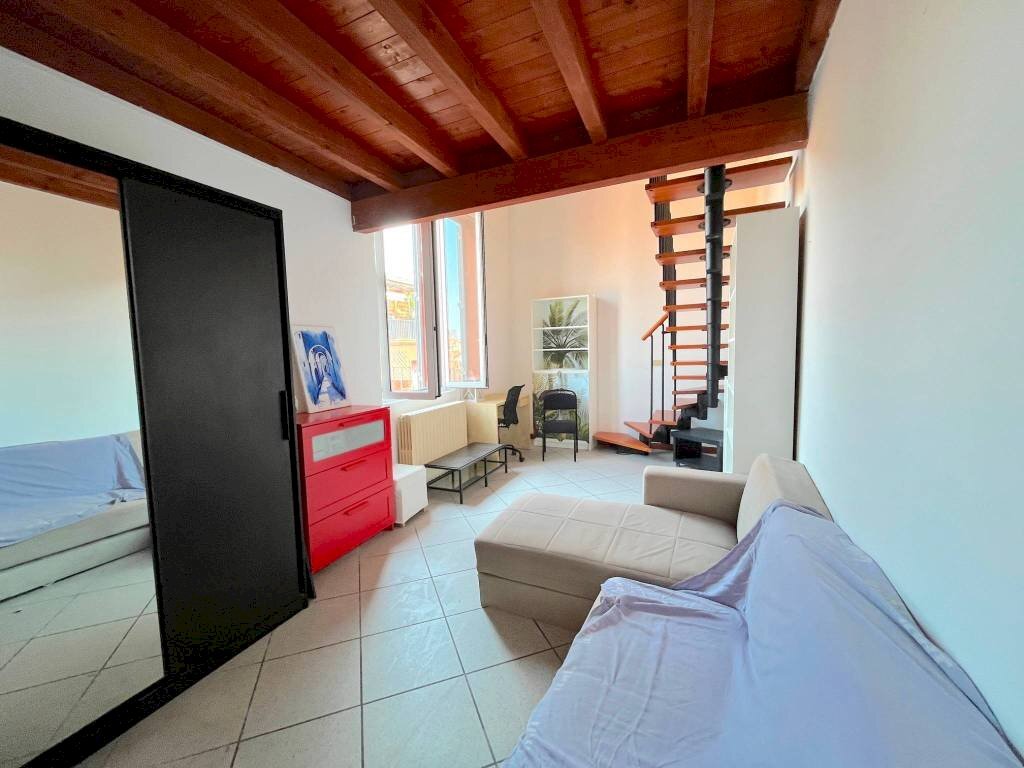 Camera da letto - Bilocale via Indipendenza, Bologna (zona Centro Storico) - foto 3