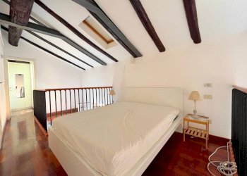 Camera da letto - Bilocale via Indipendenza, Bologna (zona Centro Storico) - foto 10