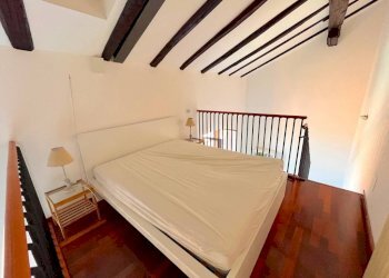 Camera da letto - Bilocale via Indipendenza, Bologna (zona Centro Storico) - foto 11